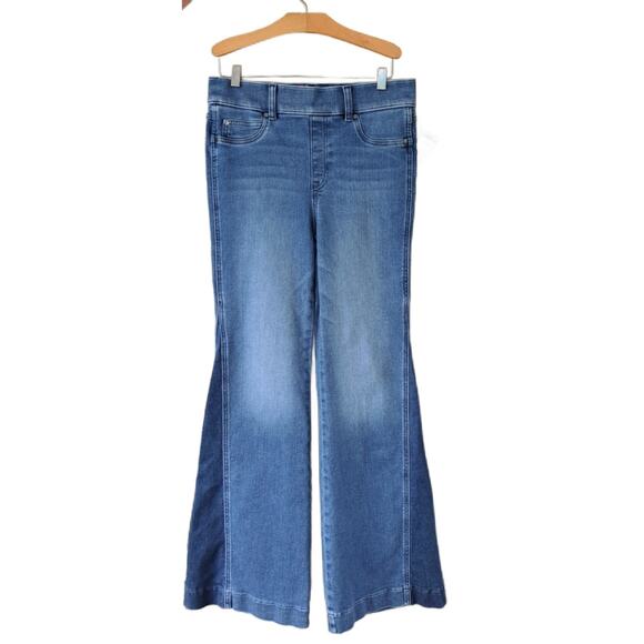 SPANX Flare Jeans Size Medium 2-Tone Mixed Indigo Wash Retro High Waist - Picture 2 of 11